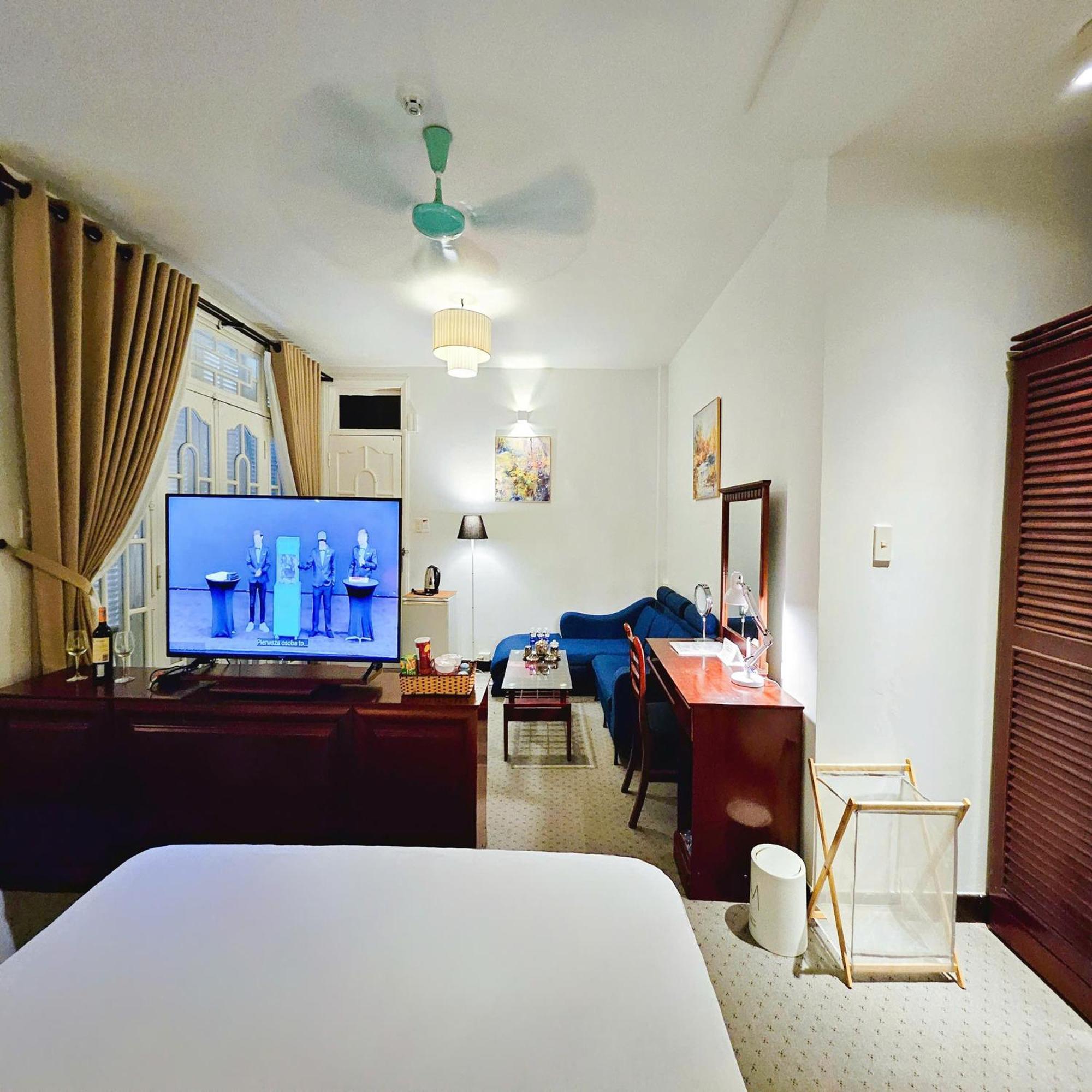 Victory Hotel Hue Exterior foto